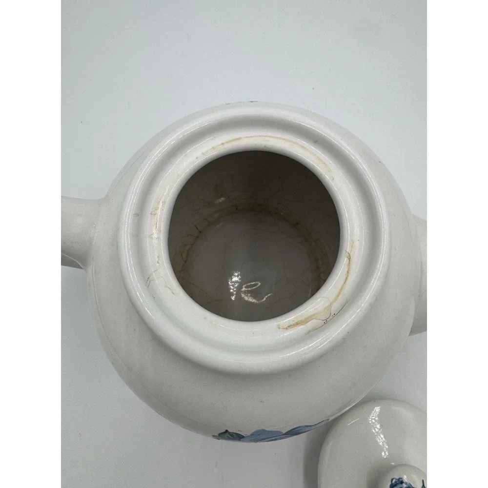 Vintage Jay Import Co blue velvet rose tea pot